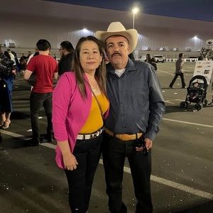 Meet your Posher, Elvia